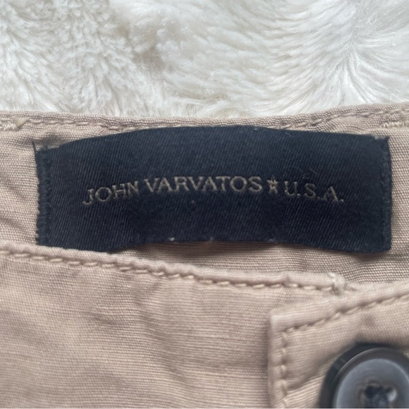 John Varvatos USA Linen Blend Flat Front Khaki Shorts - Picture 5 of 9